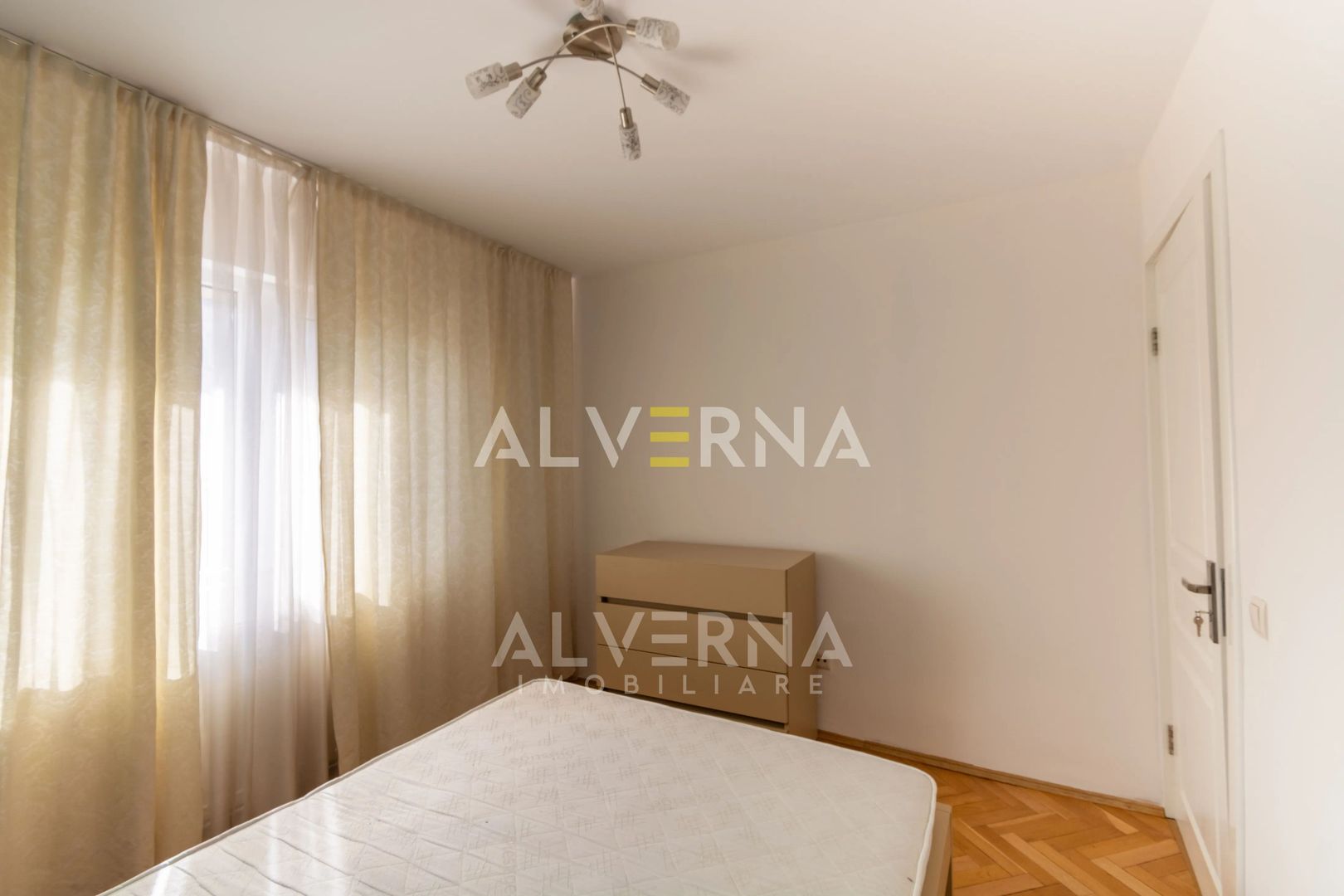 Apartament 3 Camere | Intermediar | 80 Mp | Zona Marasti Lacu Rosu - Poză 12