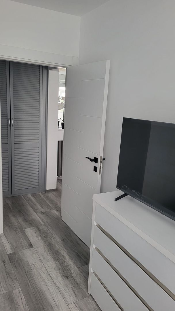 De inchiriat apartament cu 2 camere la Papadie, etaj 3, renovat, 550 E - Poză 13