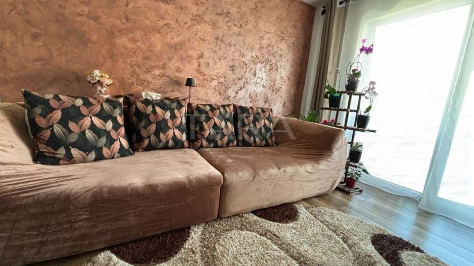 Apartament 2 camere, garaj subteran, boxă - Eroilor, Florești - Poză 1