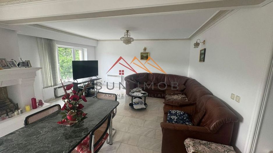 Oportunitate unică Valea Prahovei, hotel+vilă+business, teren 8137 mp - Poză 2