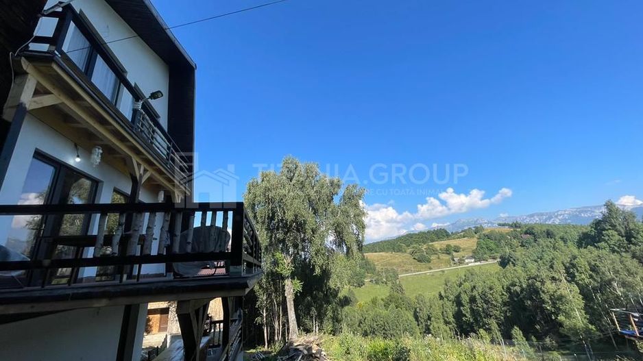INVESTITIE Vila moderna + vila la rosu, teren 1480 padure - Poză 14