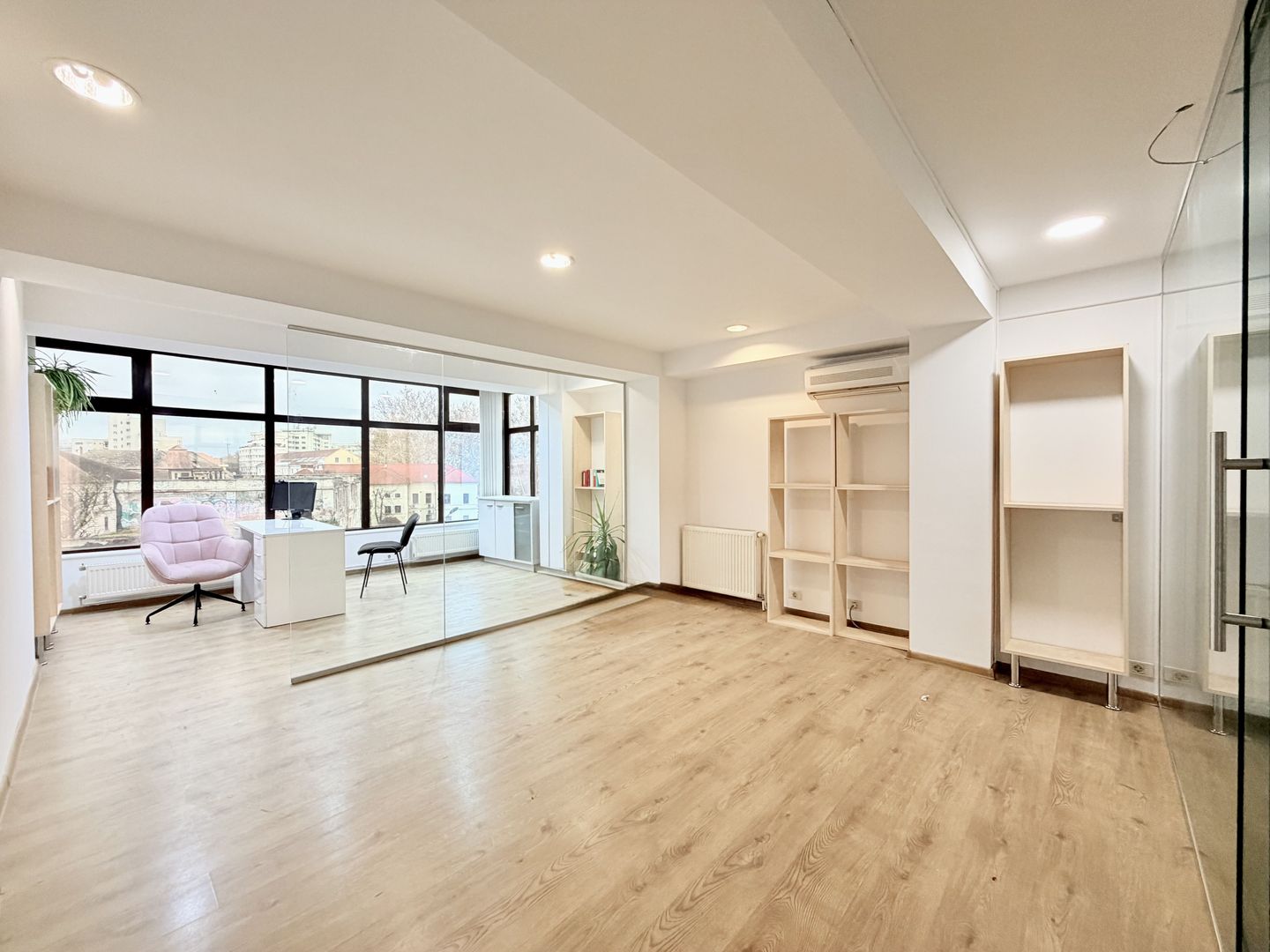 Spațiu de birouri premium – Clasa A, în zona centrală Timișoara - Poză 1