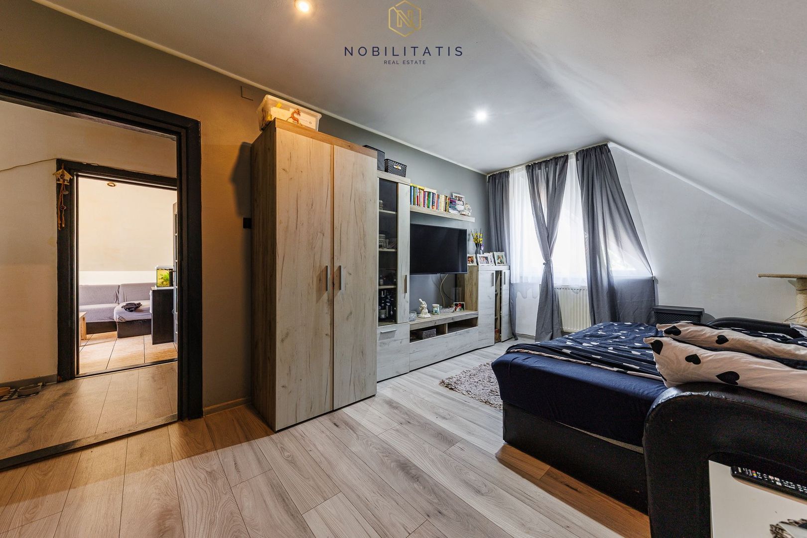 Vânzare casă individuală cu potențial extraordinar în Dumbrăvița - Poză 28