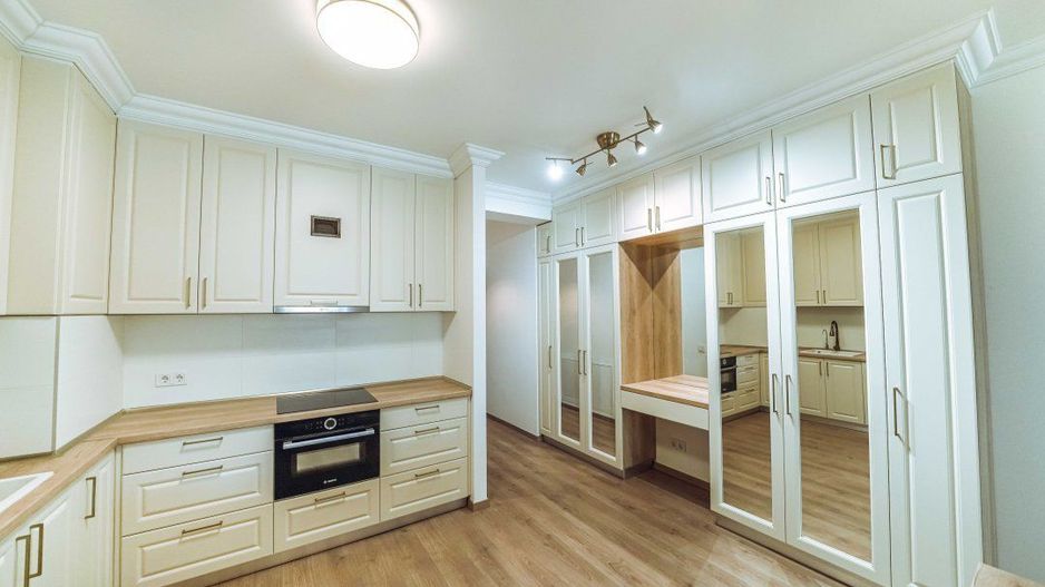 APARTAMENT DE LUX IN COMPLEX SOHO UNIRII - Poză 13