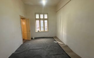 Oferta zilei !!! Garsoniera 33.4 mp utili in Vila - Zona Parcul Carol - Poză 3