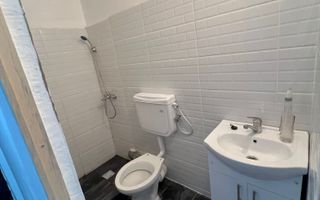 Garsonieră renovată – Zona CET, aproape de piață – Etaj 1/4 – 31000€ - Poză 3