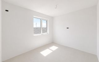COMISION 0! Duplex finalizat. 5 camere, 3 bai. Panouri fotovoltaice. - Poză 12