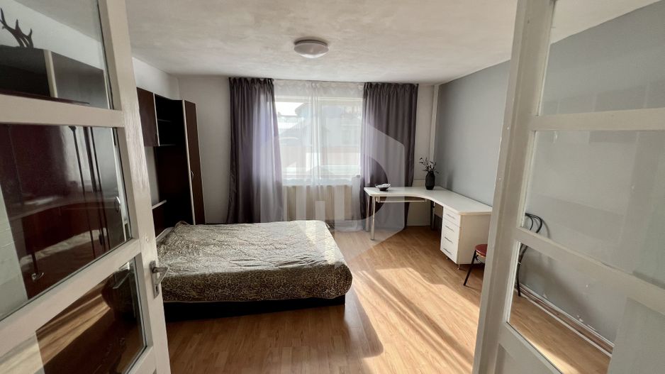 Casa individuala+ curte. Zona Lazaret/Balanta/ 3 Apartamente - Poză 5