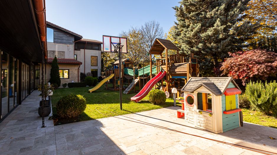Vilă premium P+1+M, teren 1.216 mp – Faleza Sud, Constanța - Poză 3