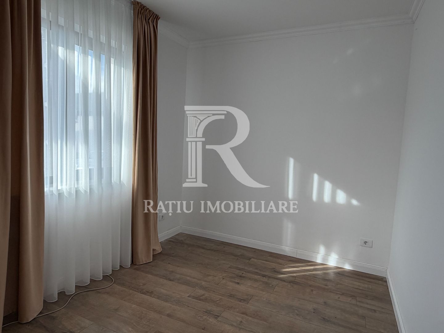 Casa cu 4 dormitoare | Jacuzzi | Sauna | Sanmartin | Oradea - Poză 24