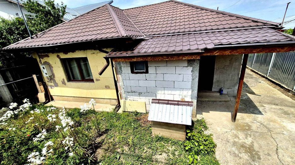 Casa batraneasca+anexa+garaj+961.07 mp teren intravilan Otopeni - Poză 1
