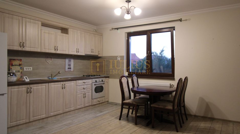 3 camere, zona foarte linistita + 2 locuri de parcare- Giroc - Poză 1