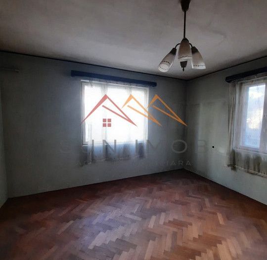 Casa 2 camere, central, 1962, teren 390 mp, Campina, Prahova - Poză 3