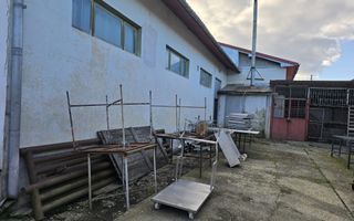 Se oferă spre vânzare / închiriere clădire cu spațiu comercial - Poză 5