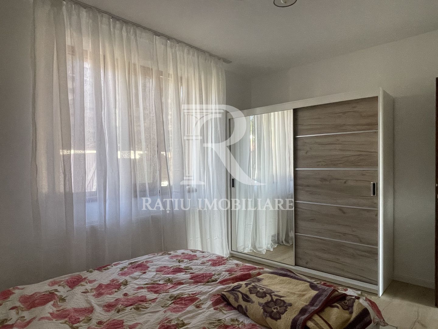 Casă de închiriat | Dublu front stradal | Iosia | Oradea - Poză 12