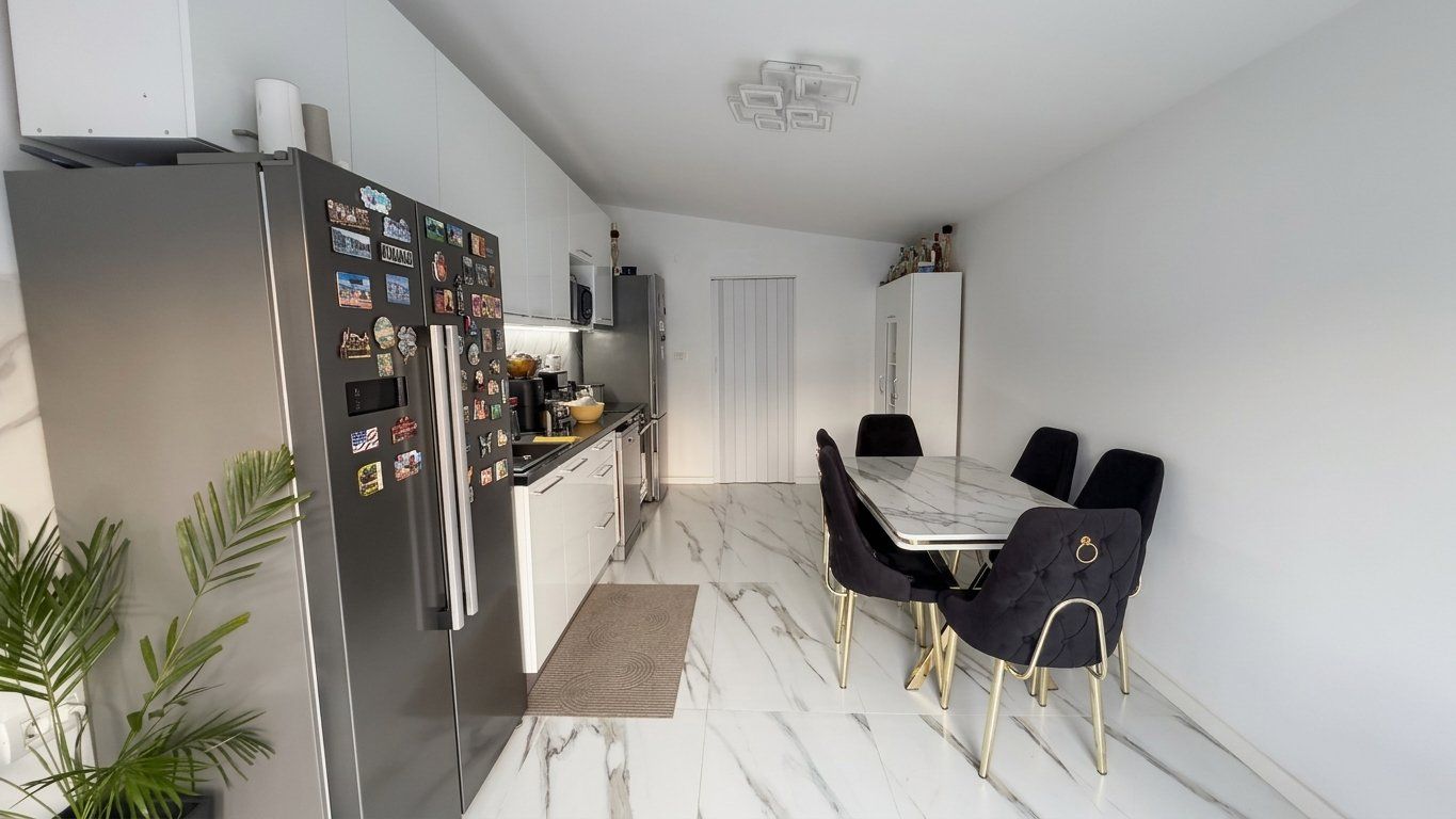 Vilă modernă cu 4 camere în Pantelimon, gata de mutat - Poză 12