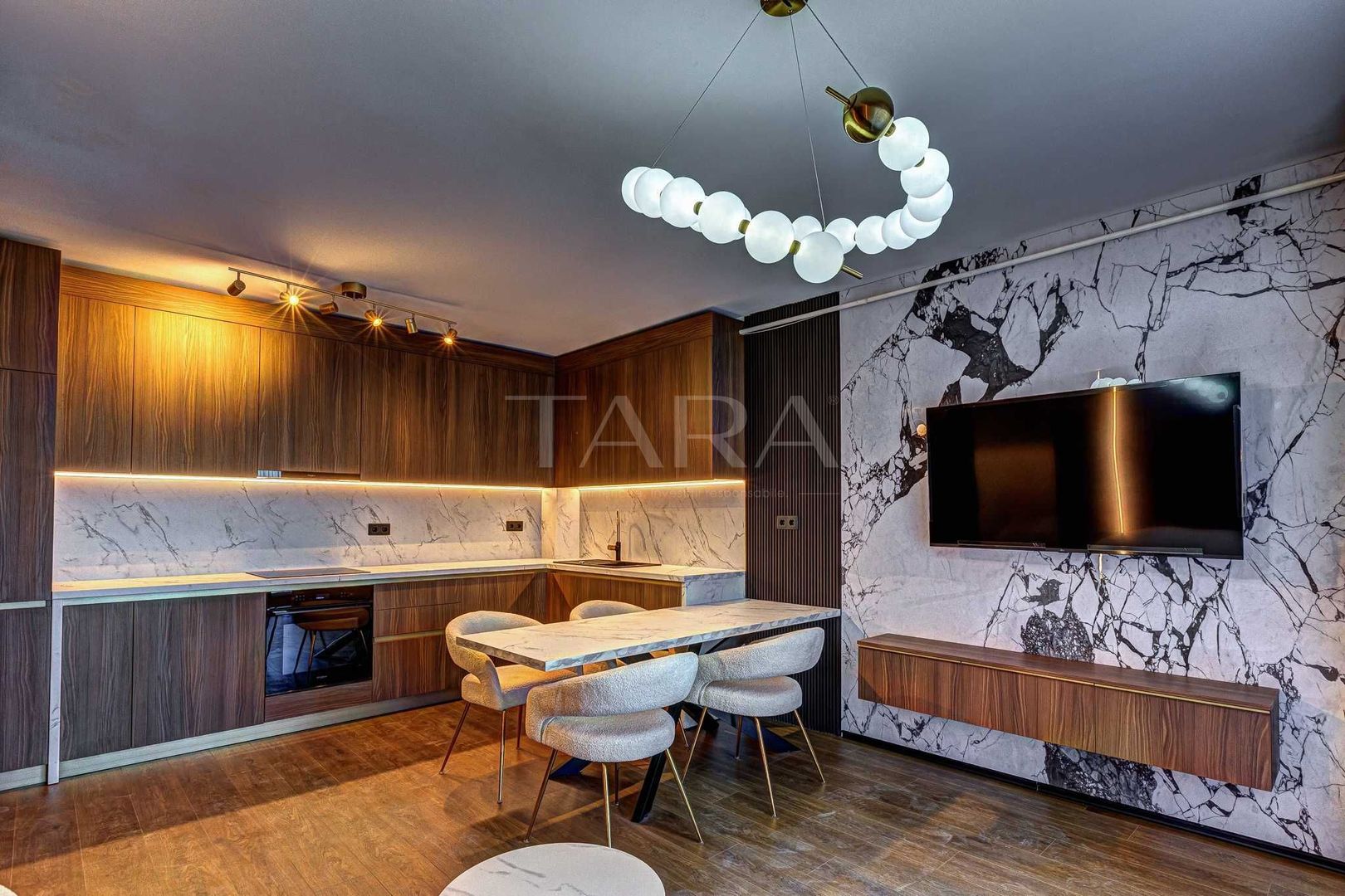 Apartament elegant, 2 camere, 54 mp, zona Eroilor, Florești. - Poză 2