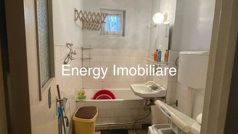Apartament cu 4 camere și 2 băi, zona Dâmbul Pietros - Poză 7