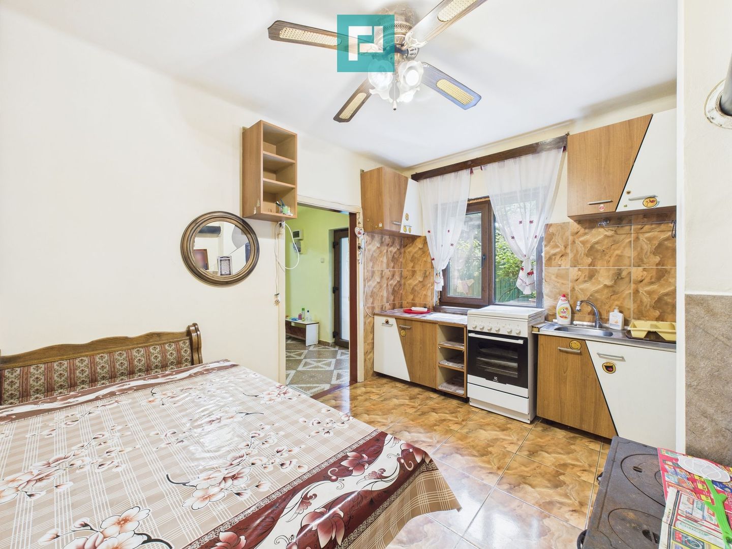 Casă de cărămidă in Grădiște - Poză 12