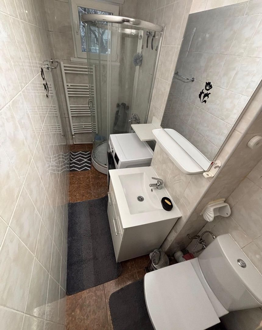 GARSONIERA DRISTOR, BUCATARIE INCHISA, MOBILAT SI UTILAT MODERN - Poză 5