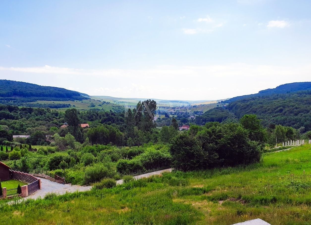 Casă cu teren generos lângă pădure – Feleacu, Cluj - Poză 3