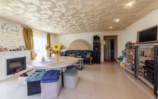 Casă de vânzare în Geamăna – Strada Fântânii ! - Poză 1