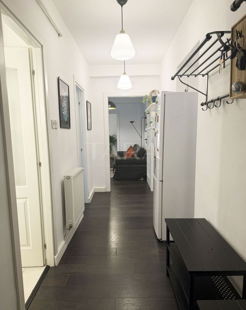 Apartament cu 3 camere, zona Facultatea de Litere. - Poză 13