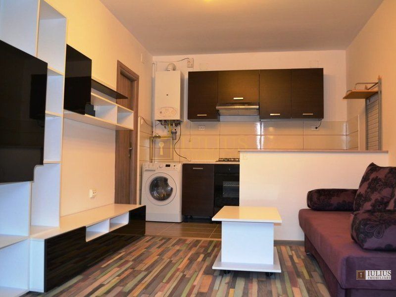 Dormitor inchis + sufragerie deschisa cu bucataria, amenajat si mobilat modern. - Poză 1