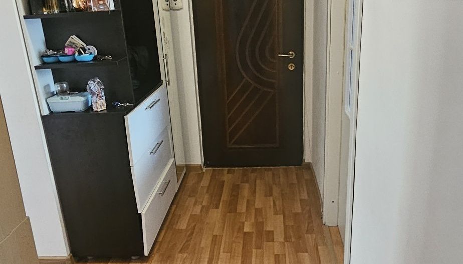 Apartament 4 camere decomandat- Cornitoiu, Unitatea Militara - Poză 2