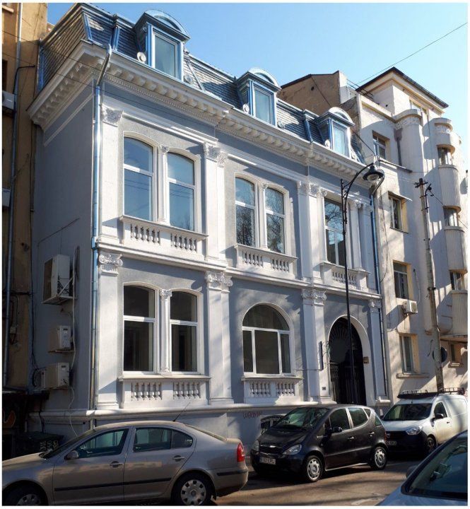 Ag BRASADAS închiriază vila cu 22 camere Piata Universitatii - Poză 2