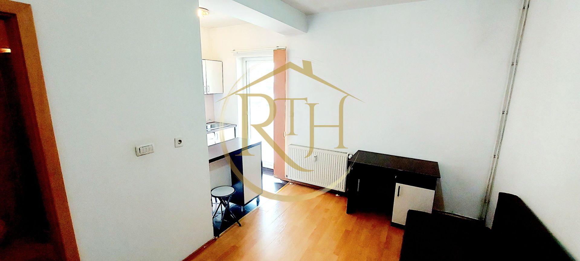 Oferim spre inchiriere garsoniera, situata in zona Soarelui, Parcare si balcon - Poză 6