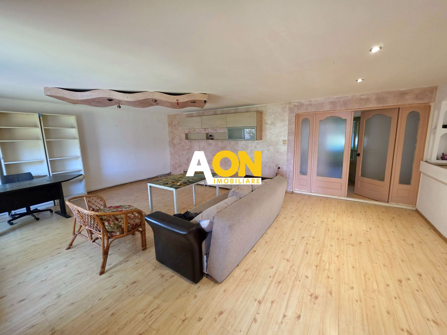 Casa individuala 3 camere, 323 mp teren,  Centru, zona Lipoveni - Poză 3