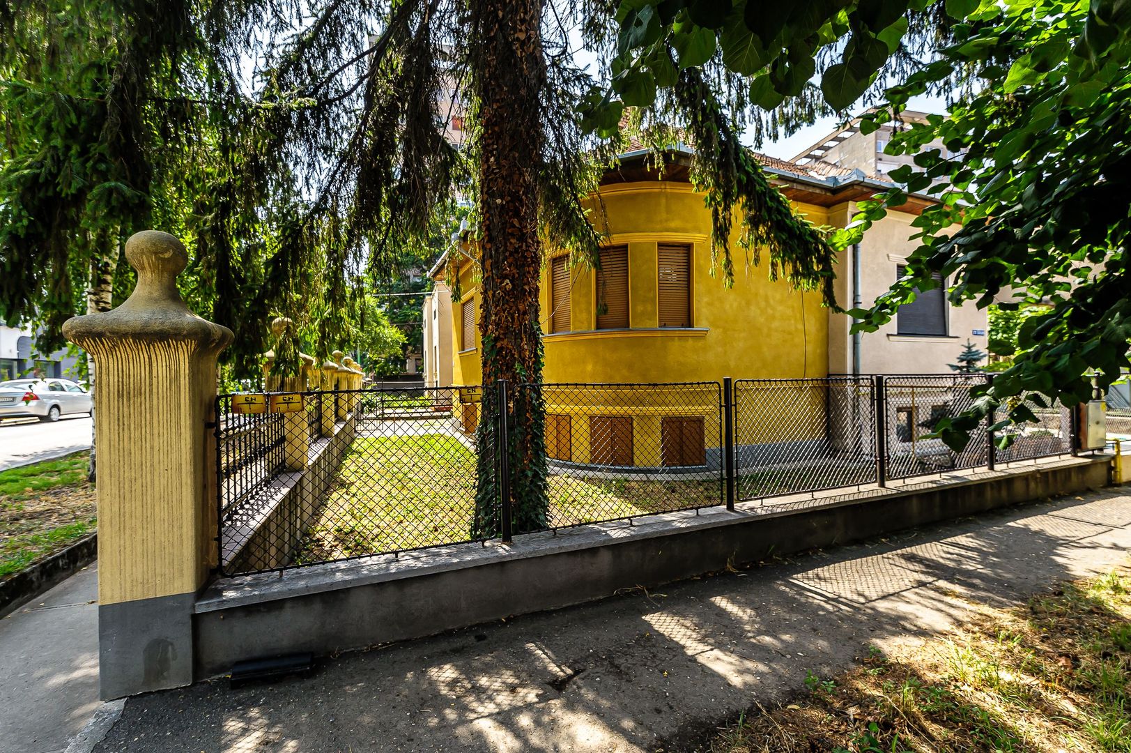 Oportunitate! Casă tip duplex de închiriat - Poză 2