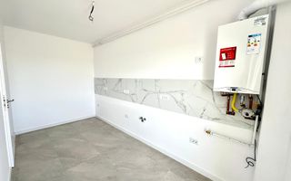 Ap pe 2 niveluri. Decomandat. 2 locuri de parcare. - Poză 5