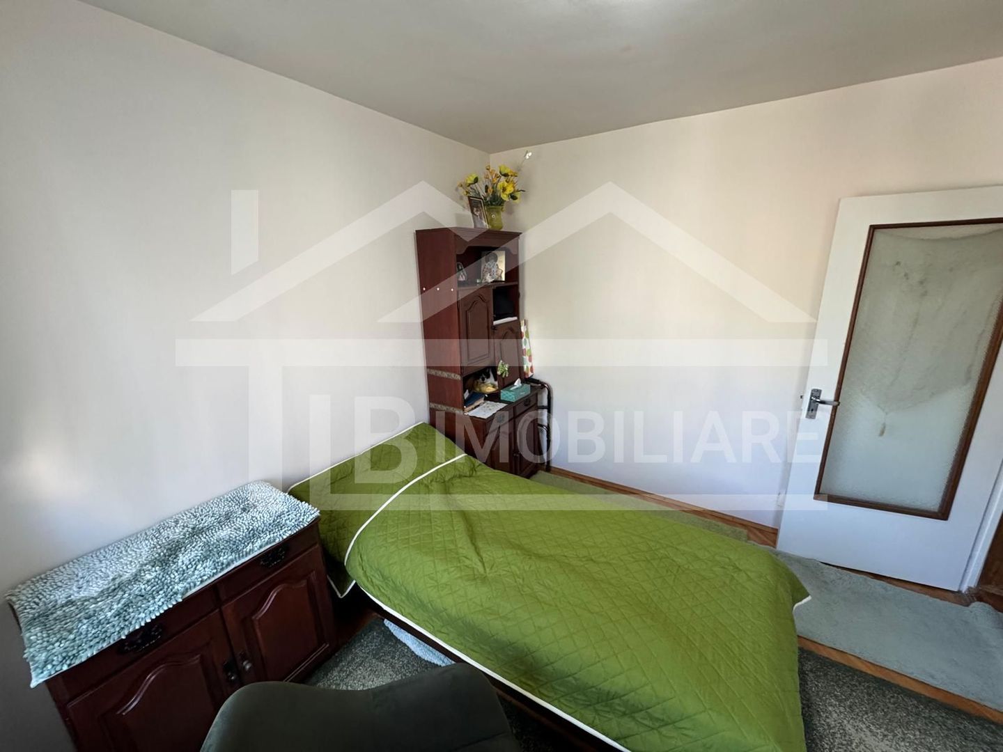 Apartament cu 3 camere, 73.1mp, decomandat, zona Centrala - Poză 1