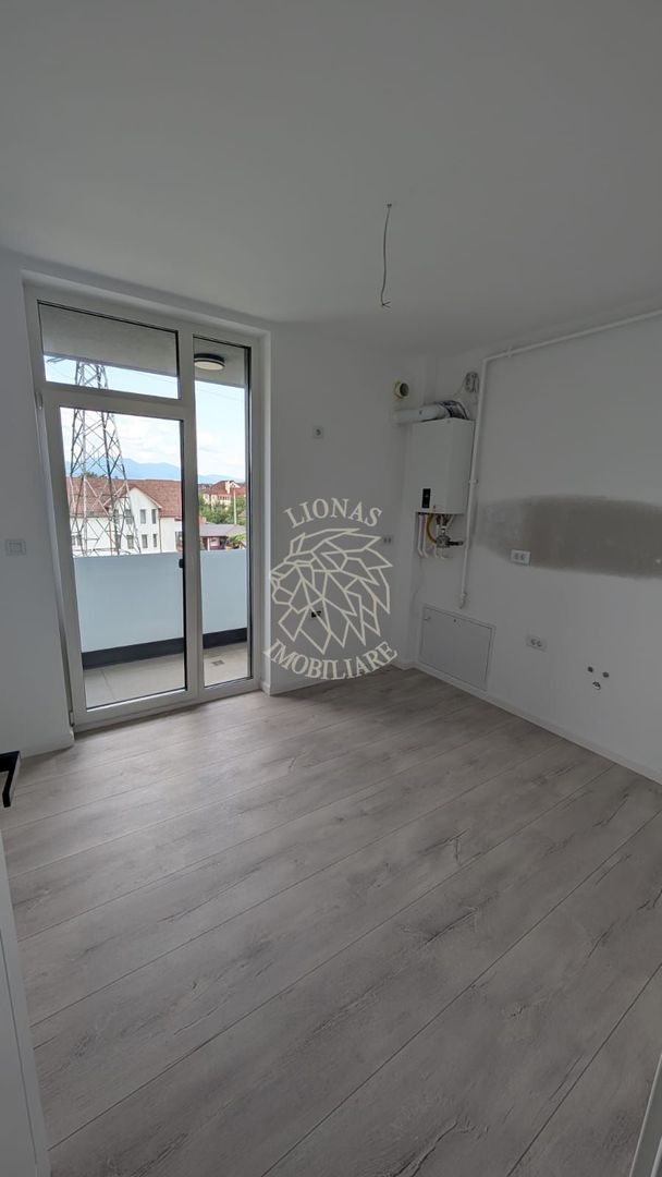 Apartament Nou 4 camere 87 mp+balcon-etaj 2-Calea Moldovei - Poză 5