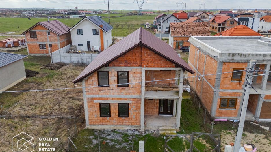 Casa  P+M  in  Fantanele,  ideală pentru personalizare - Poză 3