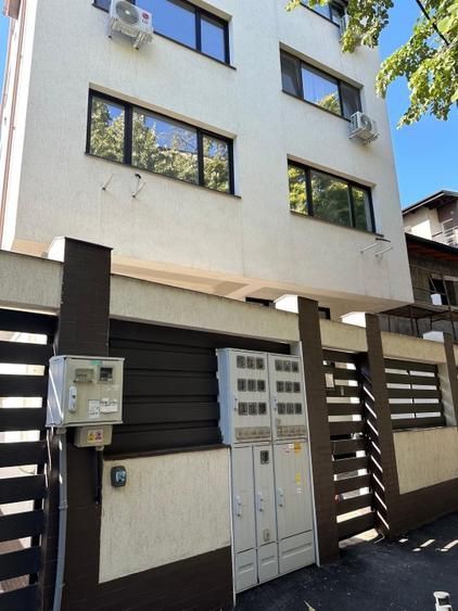 Apartament 4 Camere Pe 3 Niveluri+Curte 40 mp2 , Metrou Crangasi , Particular - Poză 3