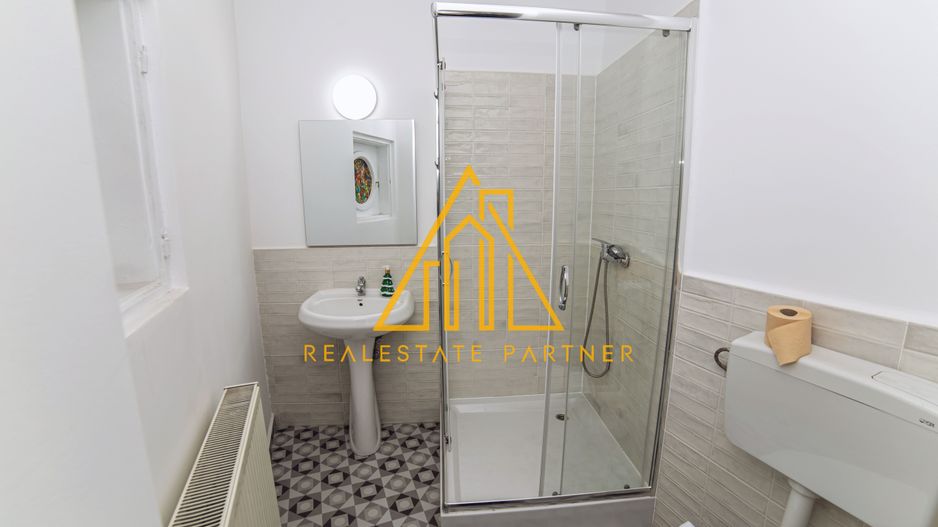 Apartament 4 camere renovat, central, ideal rezidențial sau activitate business - Poză 21