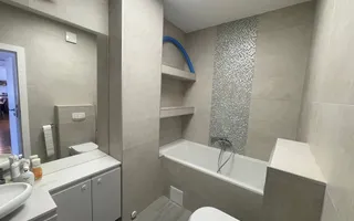 Apartament de 3 camere, modern, 80mp, parcare, zona Centrala - Poză 11