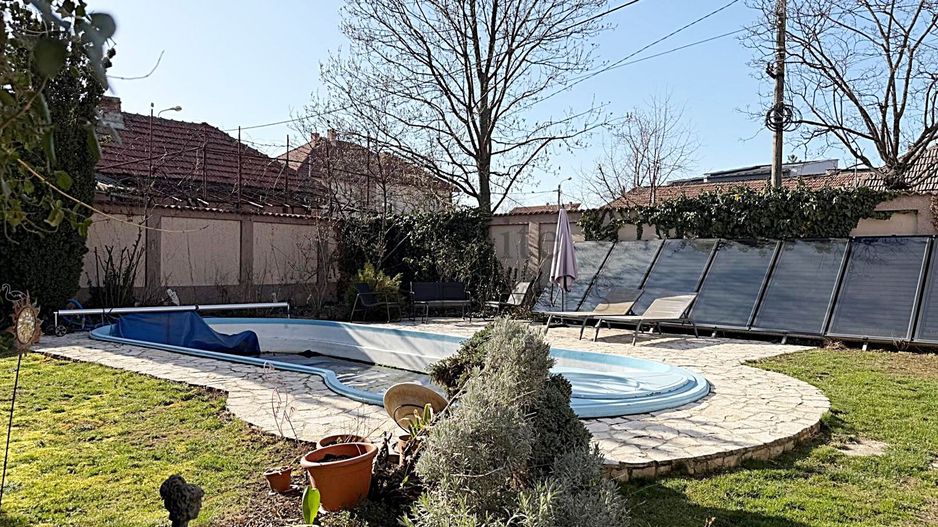 Casa cu piscina in zona Horea din Oradea - Poză 1