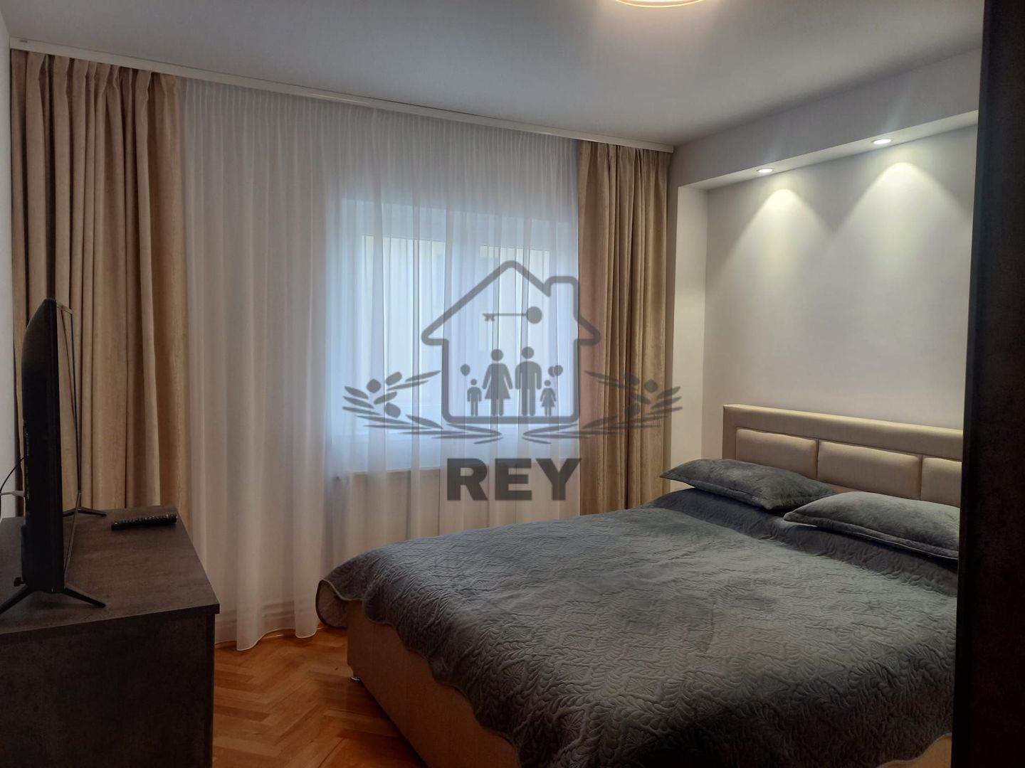Apartament de închiriat 2 camere Str. Școala de Înot/Stadion - Poză 3