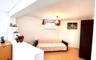 Casa deosebita cu 7 camere si piscina exterioara in cartierul Zorilor - Poză 20