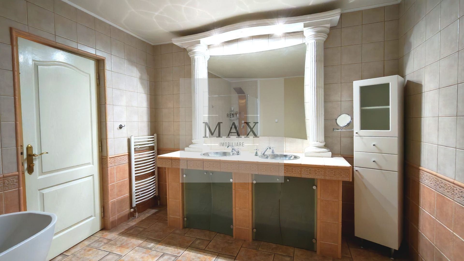 Vilă de lux de vânzare Gruia | 5 camere | 208 mp | 698 mp teren - Poză 24