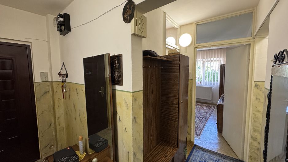 Apartament decomandat cu 3 camere in Centrul Civic, strada Mihai Viteazul - Poză 10