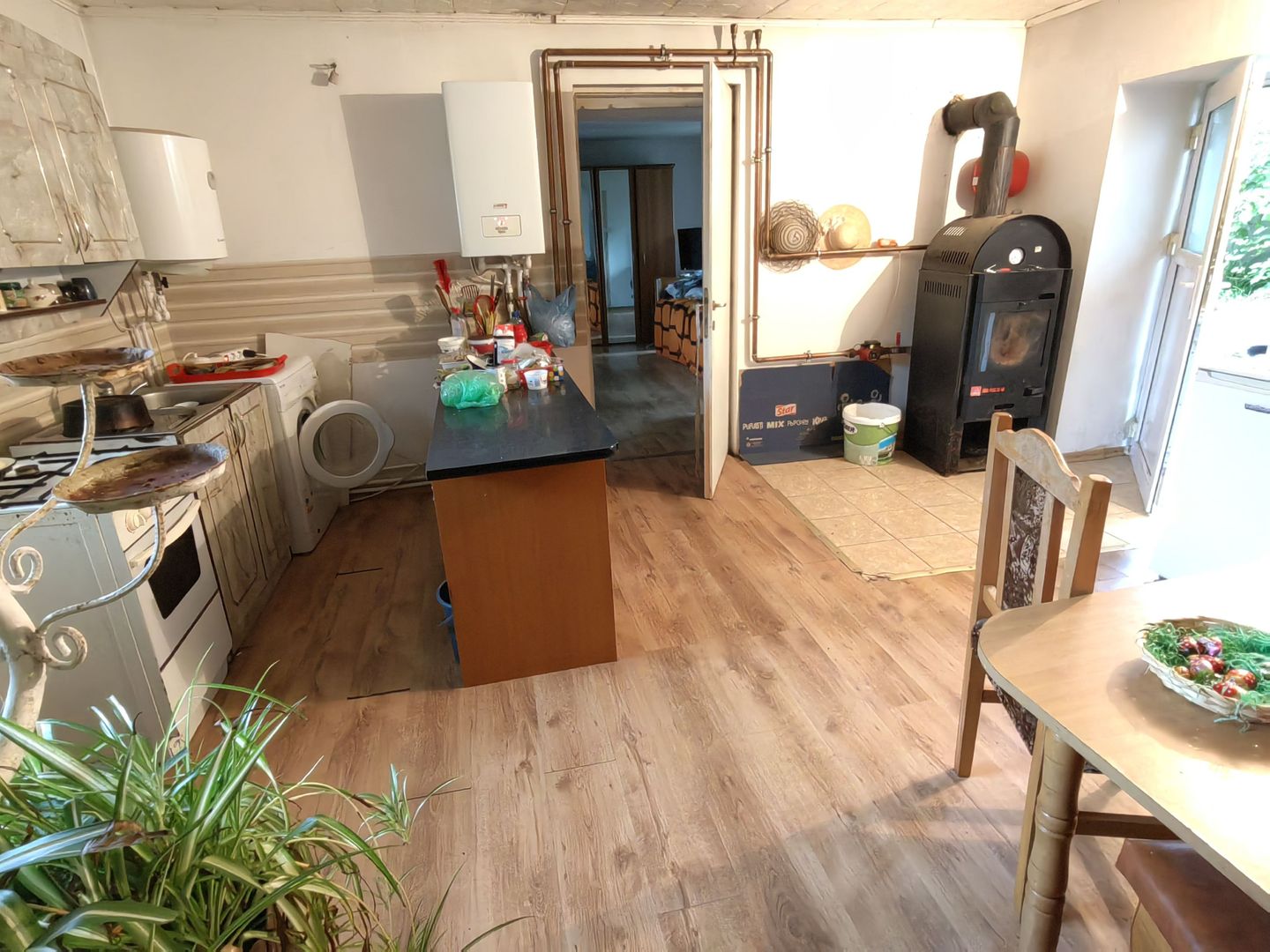 Casă 4camere+teren 719 m²central lângă izvoare de ape minerală Vâlcele - Poză 5