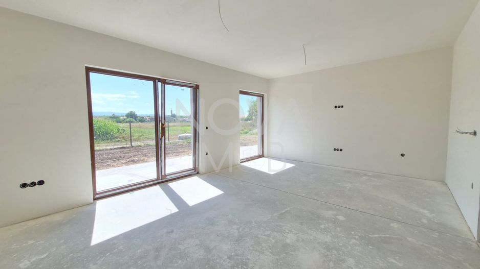 Casa tip duplex - Sura Mica - Poză 1