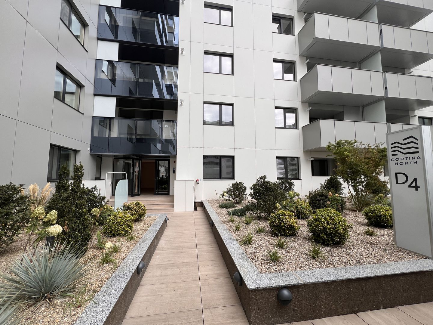 PRIMA INCHIRIERE | CORTINA PIPERA | PARCARE SUBTERANA | TERASA - Poză 33