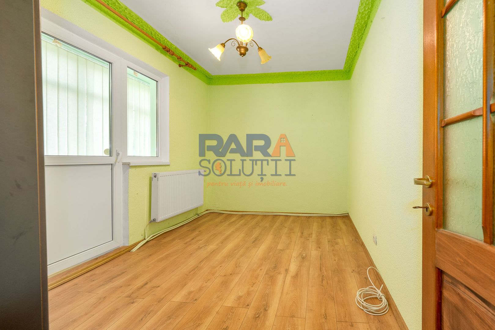 Apartament cu 3 camere, două băi, 77 mp - Poză 13