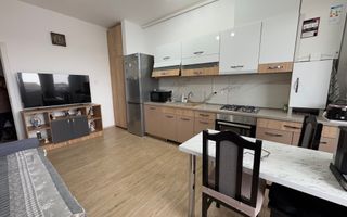 Etaj intermediar. Mobilat si utilat. Loc de parcare - Poză 4